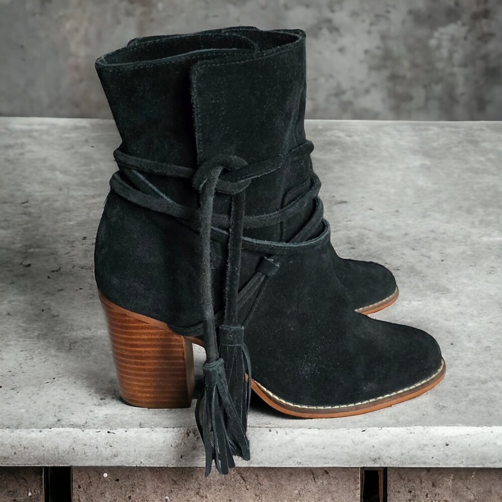 ALDO ( 7.5 ) "Contessina" Black Suede Leather Boot Tassels Stacked Block…